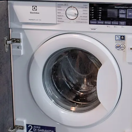 & Queen By Toh Solution טורינו