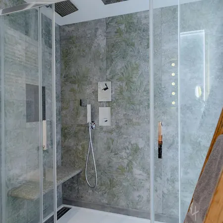 & Queen By Toh Solution Apartamento Turim