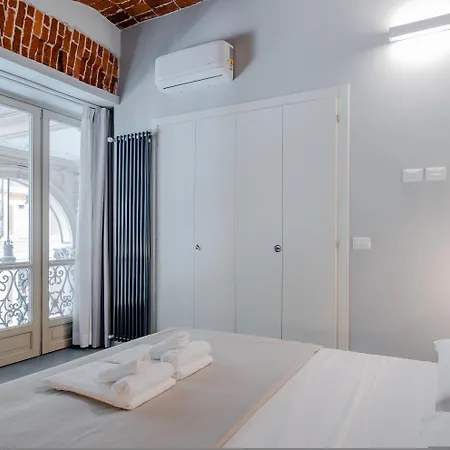 & Queen By Toh Solution * טורינו