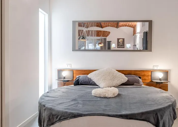 아파트 & Queen By Toh Solution