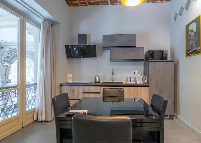 & Queen By Toh Solution * 토리노