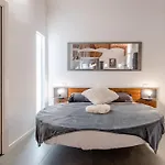 Appartement & Queen By Toh Solution