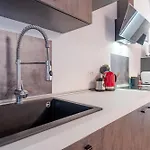 Appartement & Queen By Toh Solution