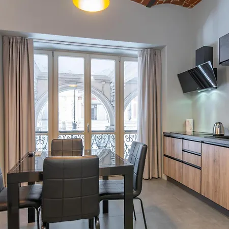 Appartement & Queen By Toh Solution *