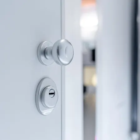 شقة & Queen By Toh Solution